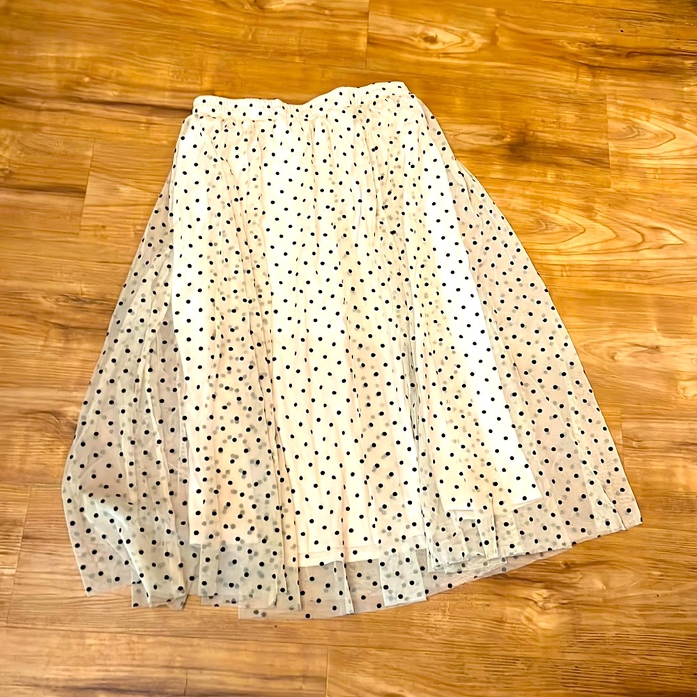 beige tulle skirt